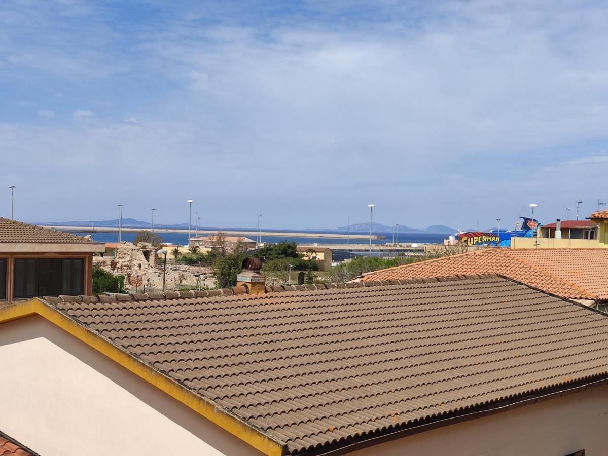 Il Faro Apartment Porto Torres Bagian luar foto